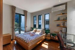 Kew Drive (D16), Terrace #557120291
